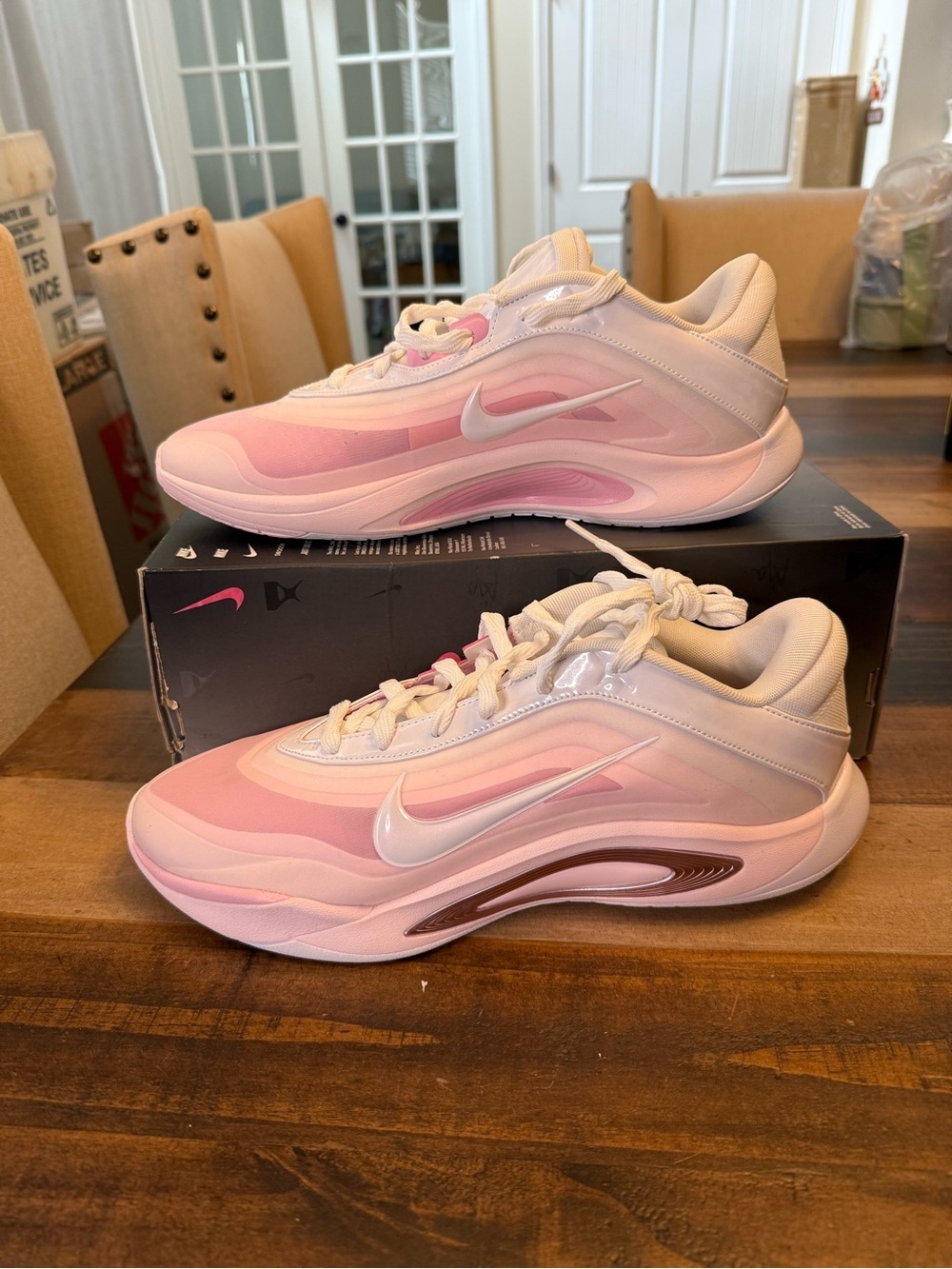 Nike Pink Layered Wave Sneakers, Women’s12.5, Men’s 11